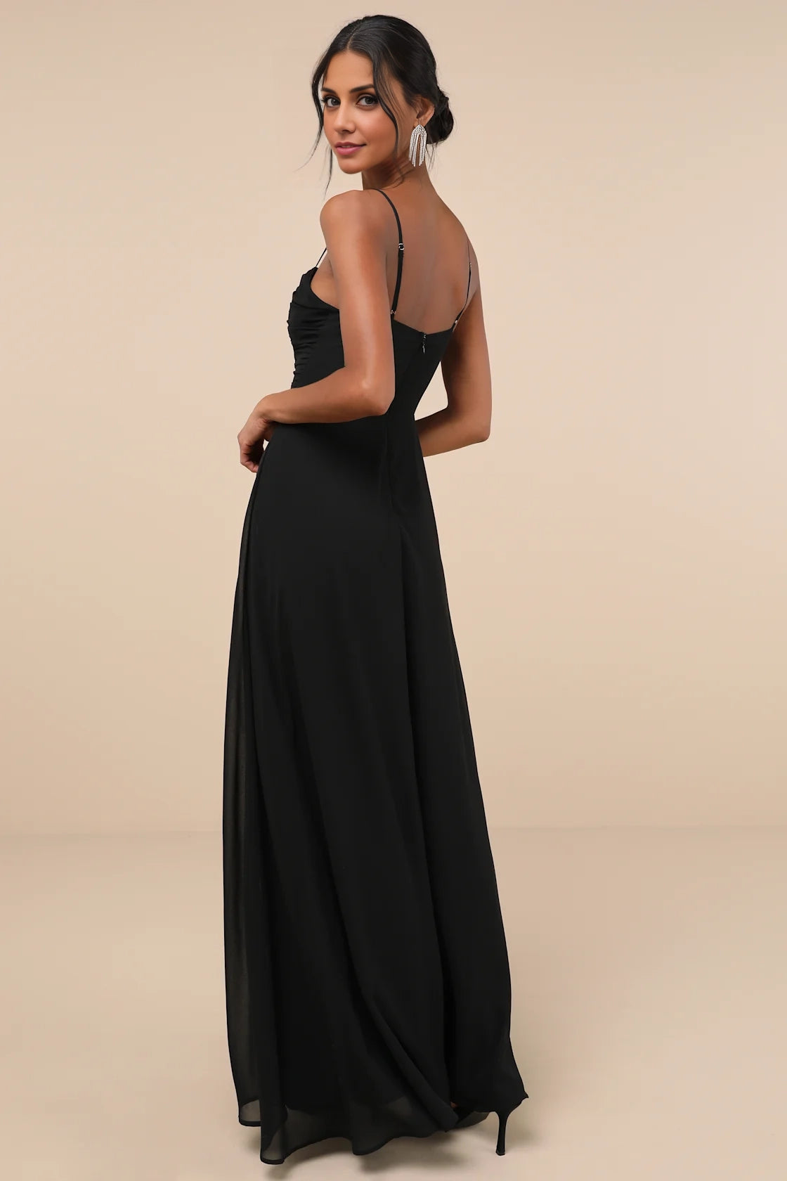 LANQI's elegant chiffon sleeveless upper with a slightly pleated A-line skirt Homecoming Dresses